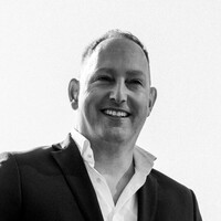 Niels van den Bosch MBA