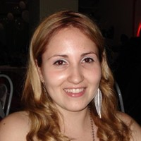 ARIANA HENCKE