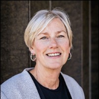 Sonja De Vries