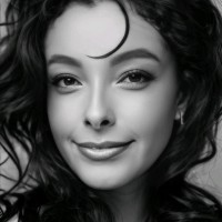 Isadora Do Vale