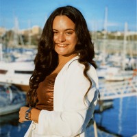 Beatriz Carvalho