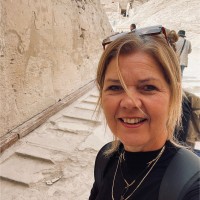 Karin Oosterveen