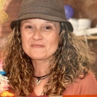 Ana F.