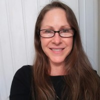 Karin Ayres