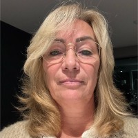 Sandra Van Lunssen