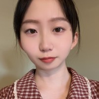 Xinyi He