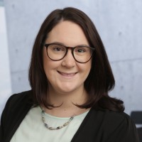 Dr. Sabrina Spies