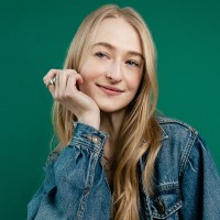Macey Wright