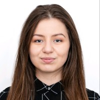 Anna Olah