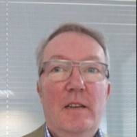 Simon Carr