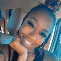 Tresurea Holmes