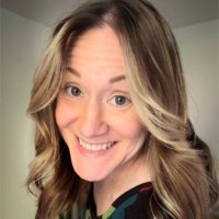 Manda Hollis