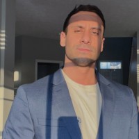 Anthony R Kloss