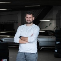 Joost B.