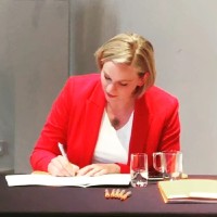 Eveline Mangnus