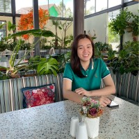 Vania Liem