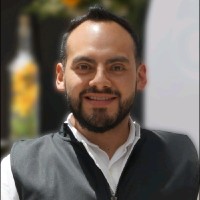 Sebastián Flores