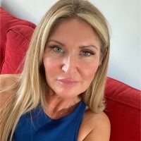 Yvonne Mccalmont
