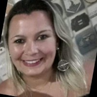 Janaina Tatiane Woiczack Da Luz.