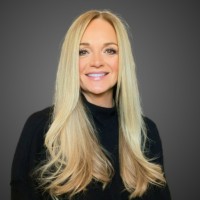 Elizabeth Uyehara