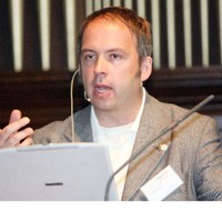 Dr. Peter Moser