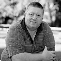Dan Mackinnon