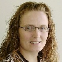 Jennifer Walz, Pe, Se