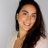 Júlia Sant'Ana Alves