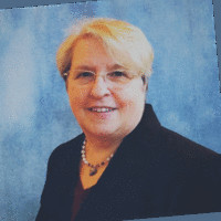 Linda L Schettko