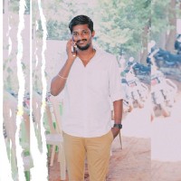 Vivekananth R