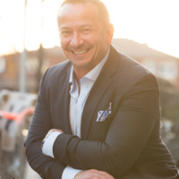 Robert Annau∴