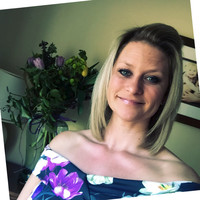 Lynne Garner