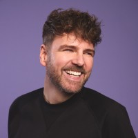 Simon Adams