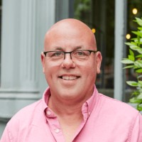 Rupert Postlethwaite