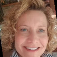 Dewana Isom