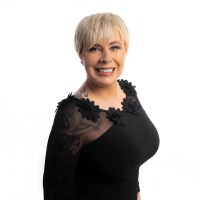 Jenny Côté, Courtier immobilier résidentiel / commercial