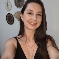 Angeliza Lopes