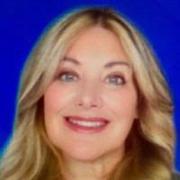 Dr. Louann Janicki