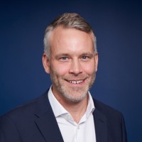 Peter Lindhe