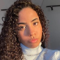 Naiane Aline