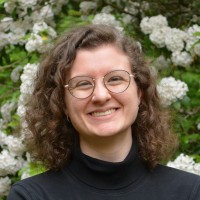Ashlyn Petro, Mfa