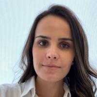 Larissa de Oliveira Raduan