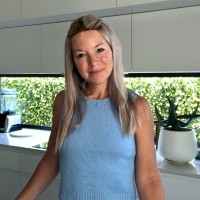 Jackie Bowker