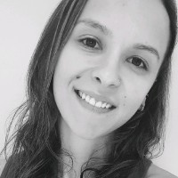 Camila Goulart Campregher