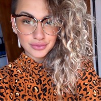 Mariana Oliveira Bueno de Camargo