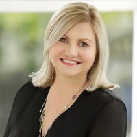 Dr Cate Hearn