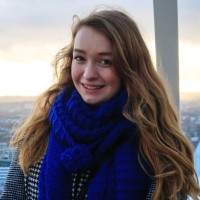 Julia van der Laan