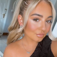 Lauren Arnold