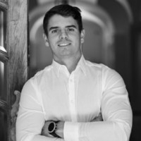 Stefan Mostert