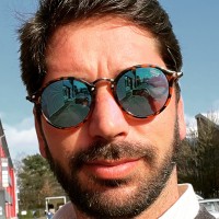 Fábio Santos